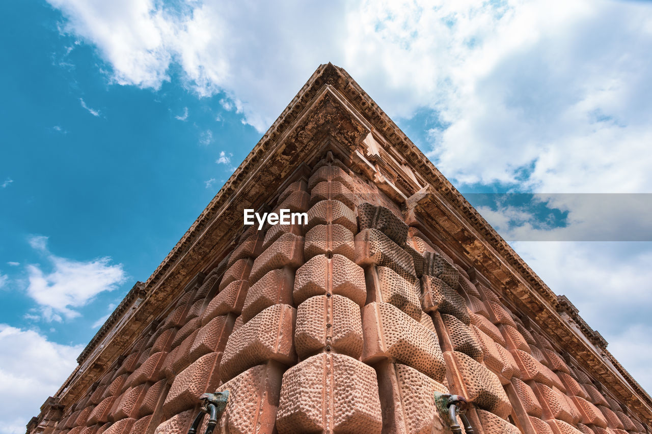 LOW ANGLE VIEW OF A BUILDING