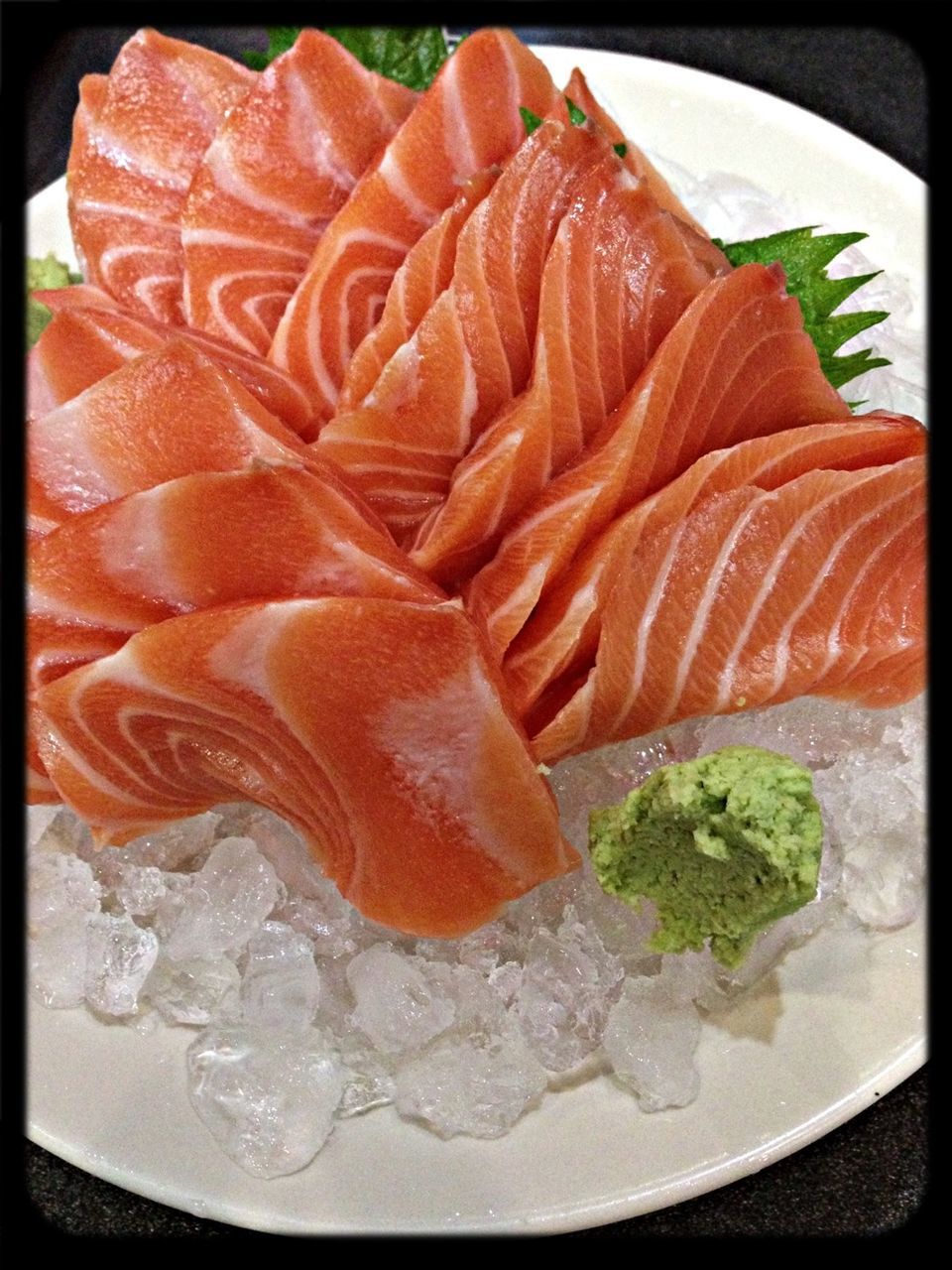 CLOSE-UP OF FOOD ON TABLE