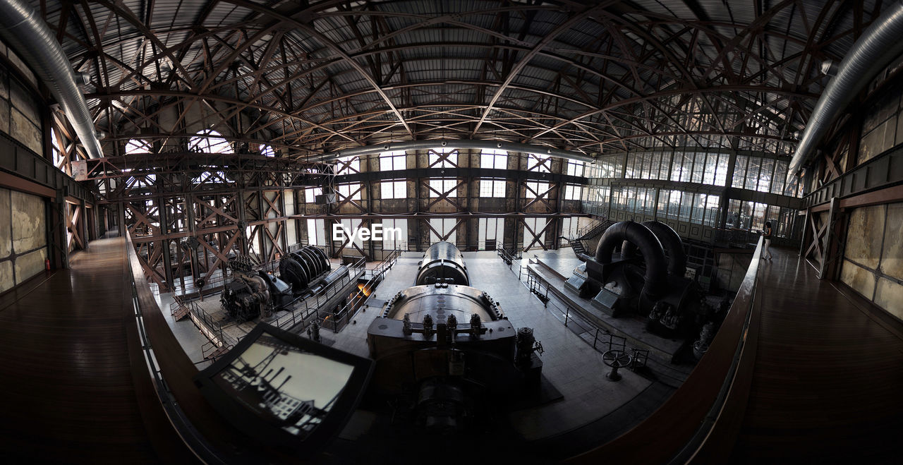 PANORAMIC VIEW OF EMPTY CORRIDOR