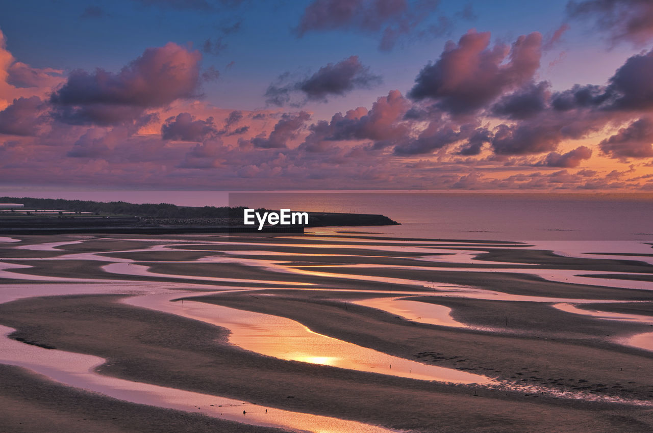 Sunset scenery of matama beach in oita