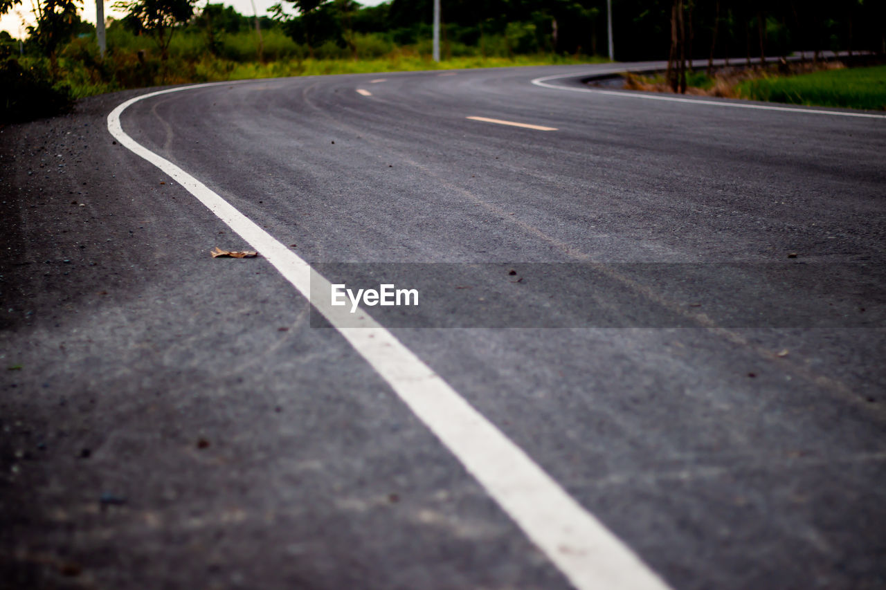 SURFACE LEVEL OF ROAD BY STREET