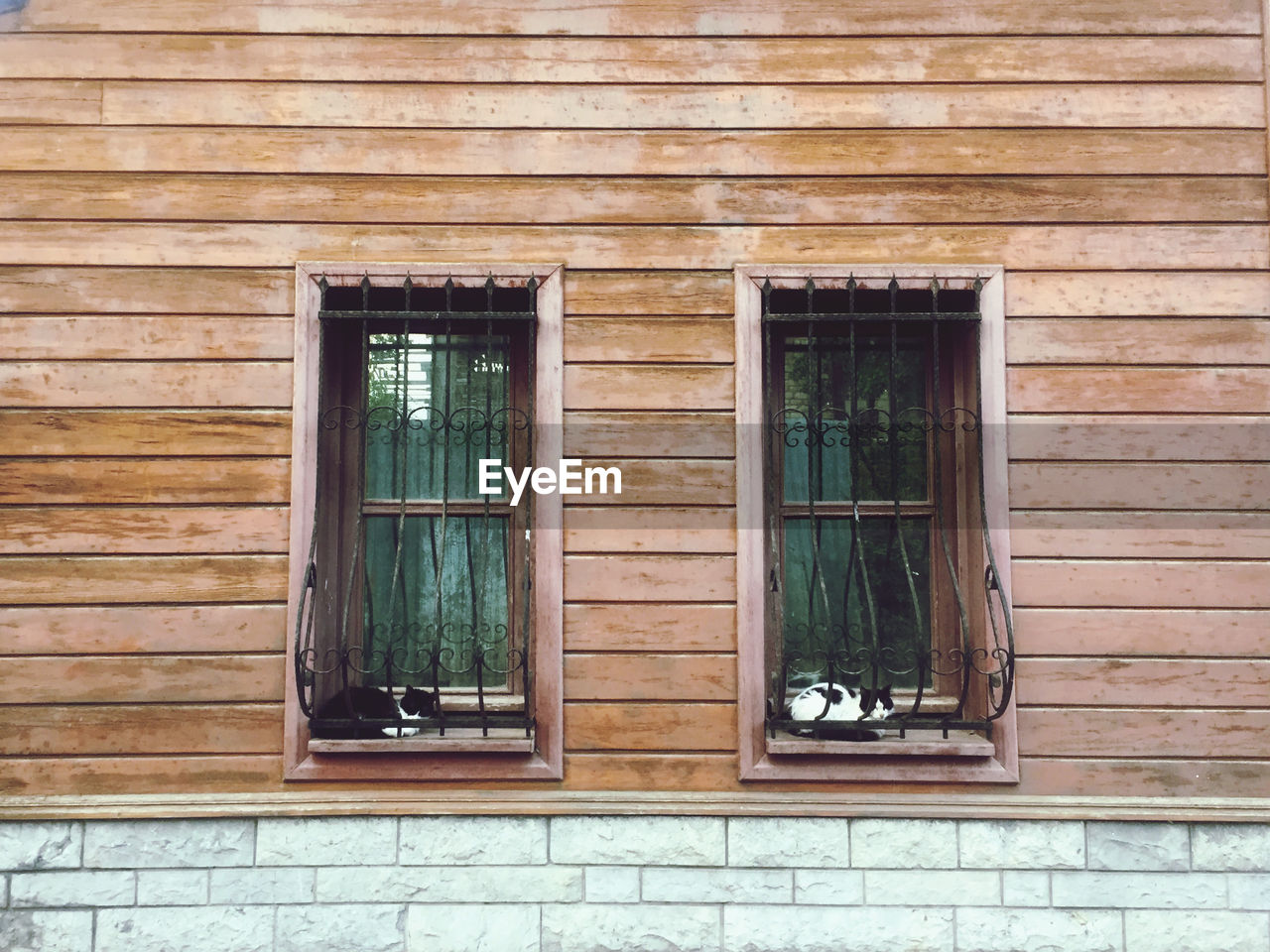 Full frame of window with wall
