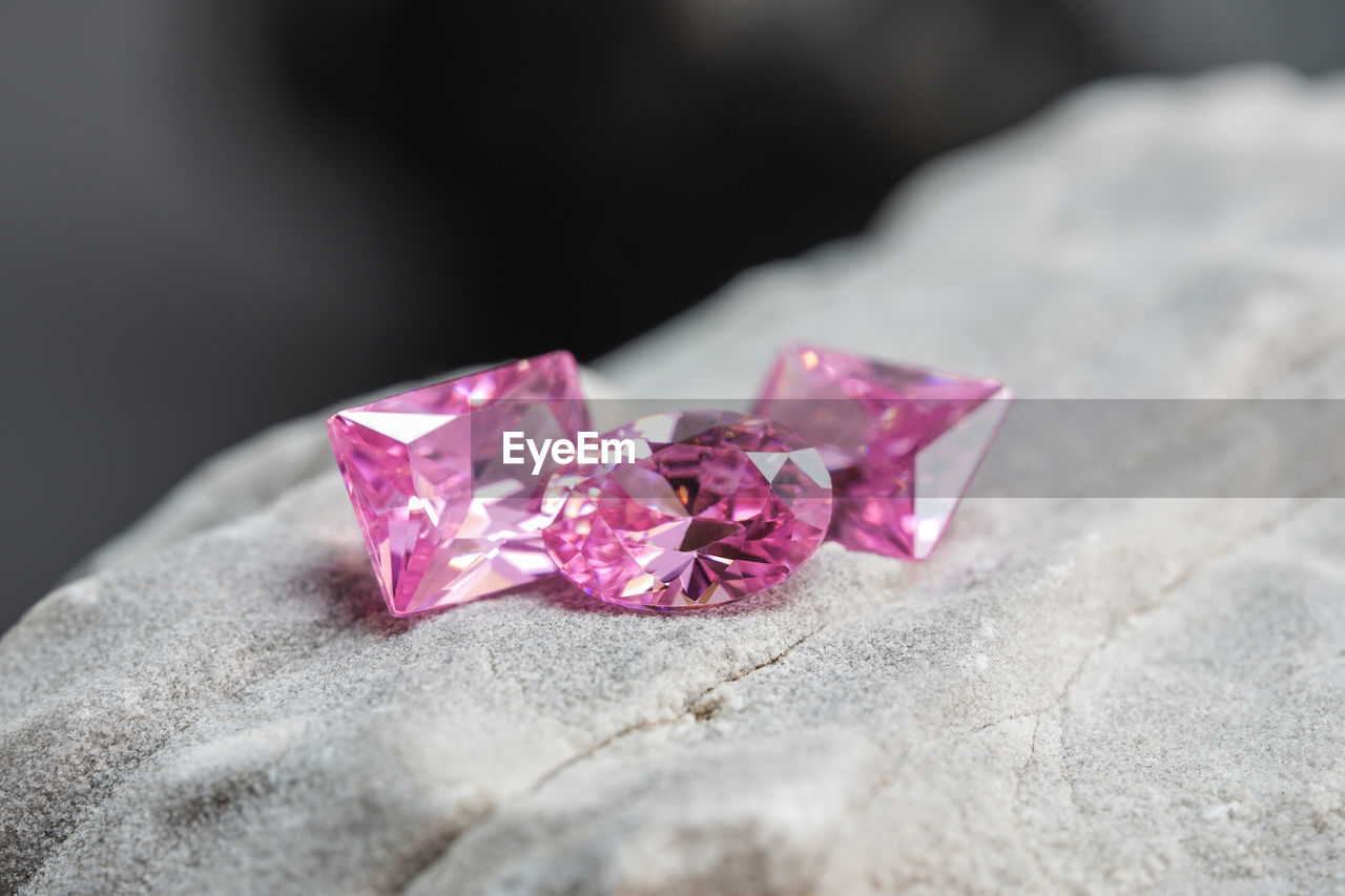 pink, petal, jewellery, fashion accessory, close-up, purple, flower, diamond, no people, selective focus, jewelry, gemstone, indoors, luxury, still life, wealth, nature, emotion, studio shot, macro photography, wedding, crumpled, celebration, paper, beauty in nature, ring