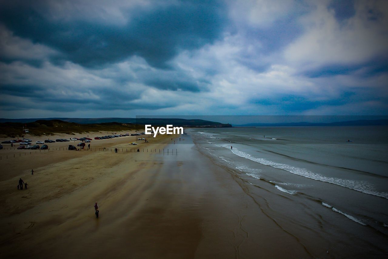 PANORAMIC VIEW OF BEACH