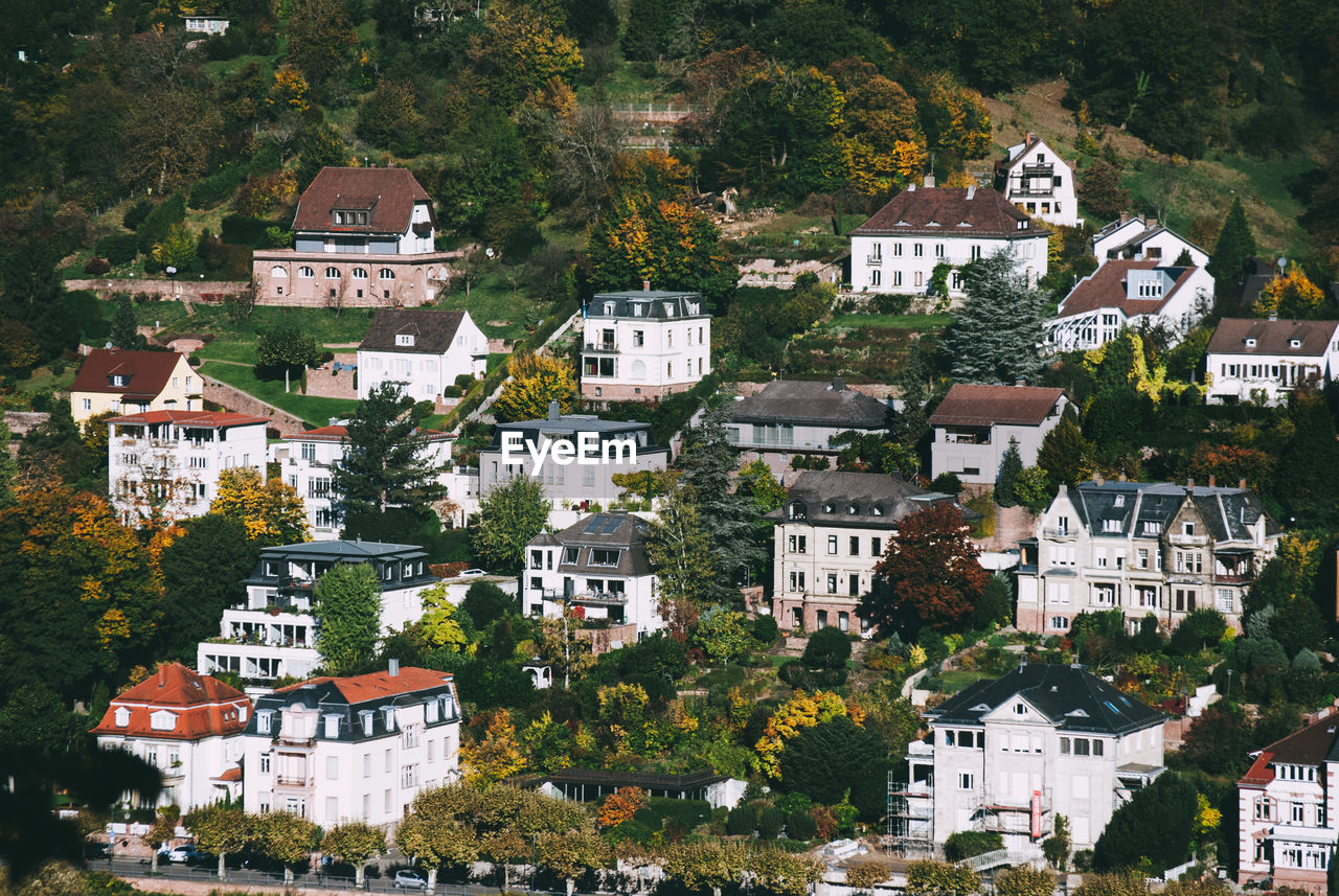 HIGH ANGLE VIEW OF TOWNSCAPE AND BUILDINGS