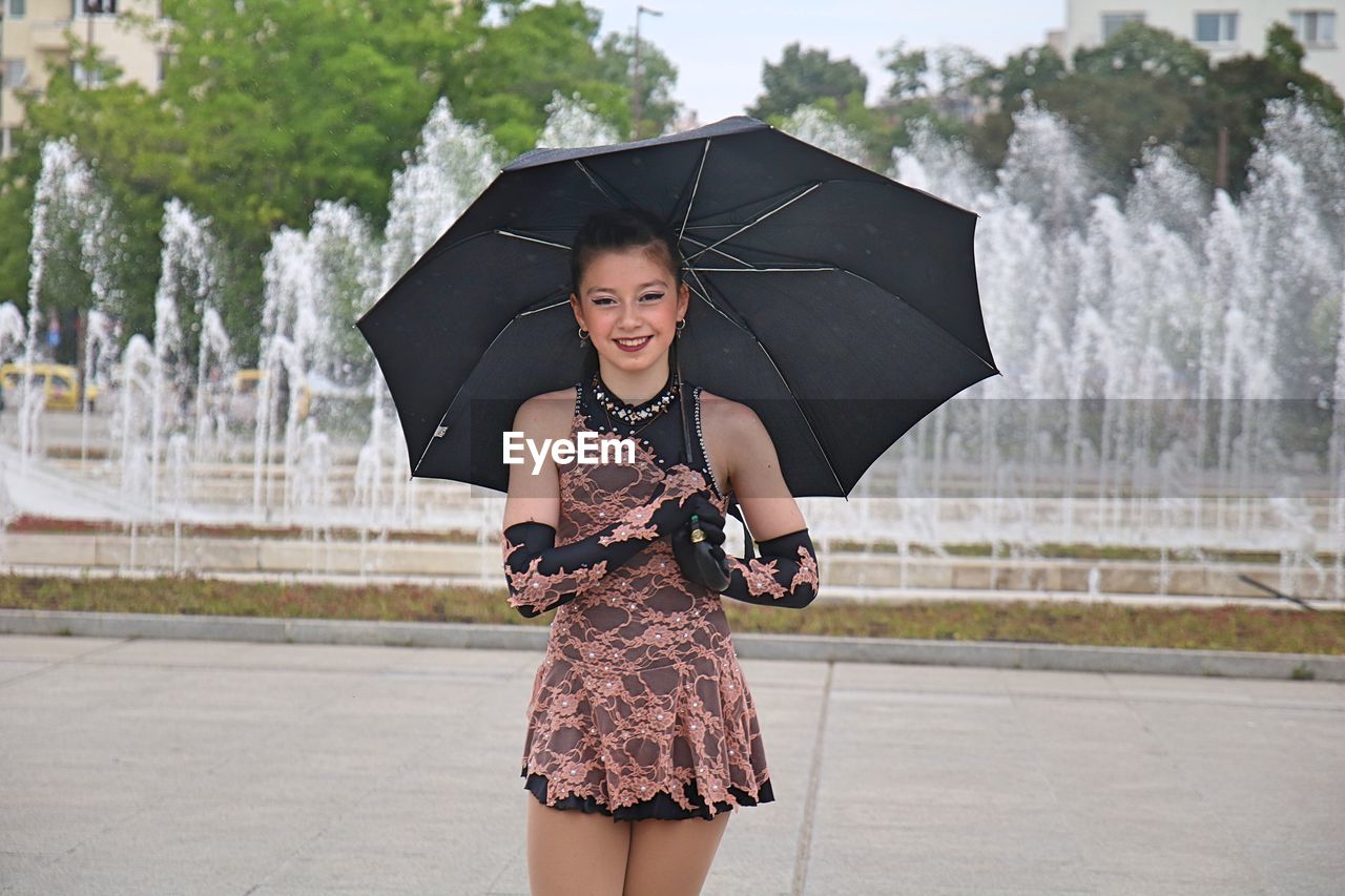 Skating in the rain - urban photo session