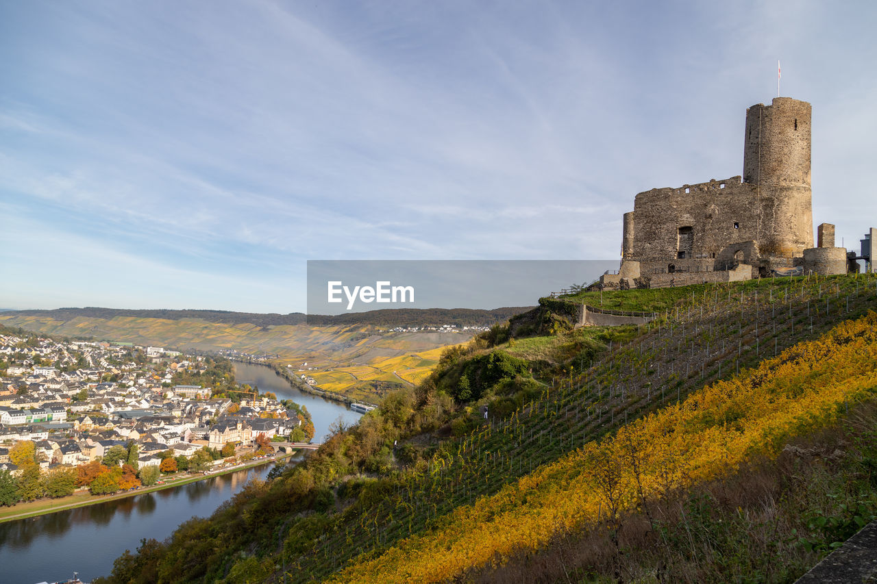 Scenic view at landshut castle in bernkastel-kues on the river moselle in autumn