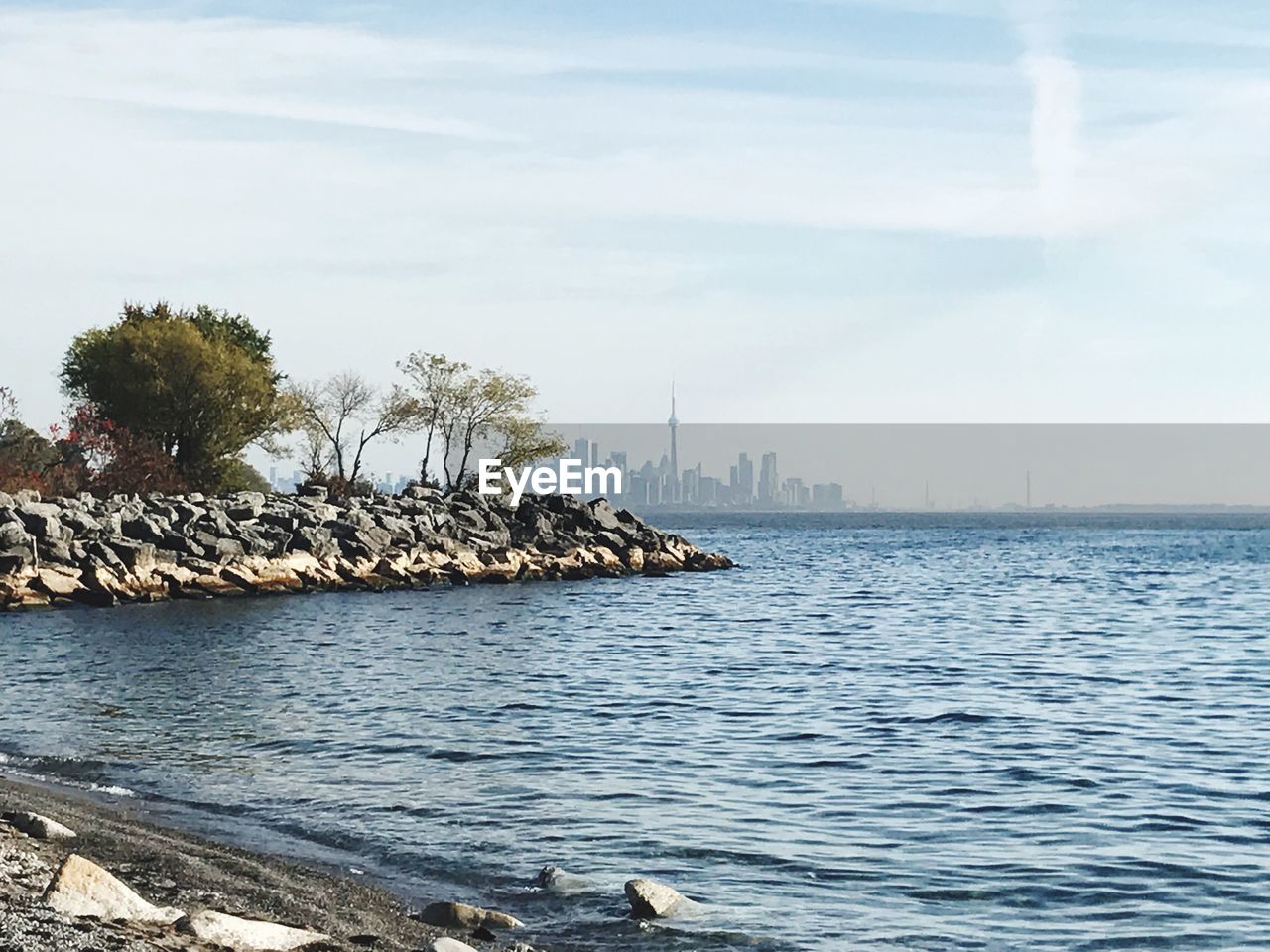 VIEW OF SEA AGAINST SKY