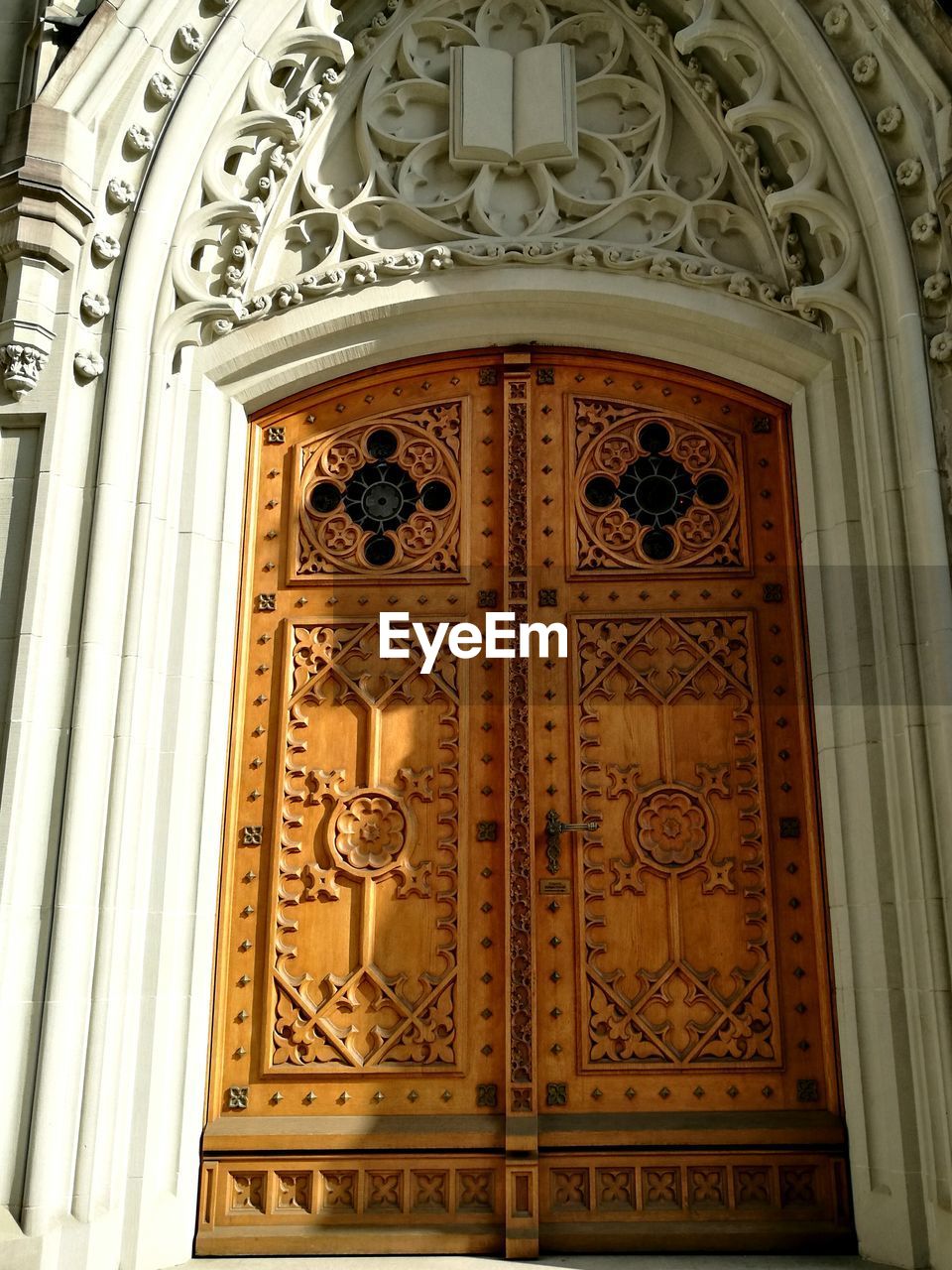 LOW ANGLE VIEW OF ORNATE DOOR