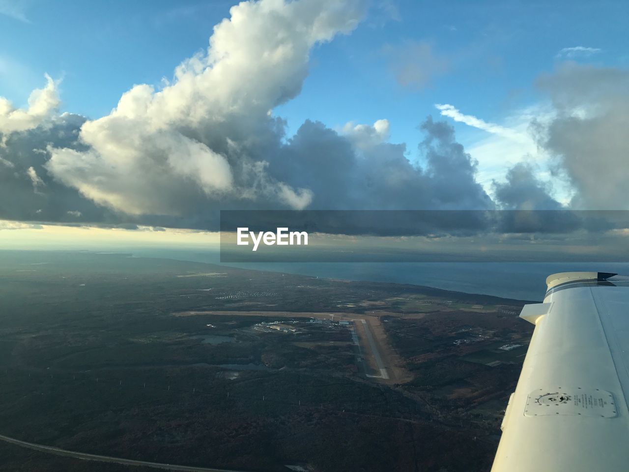 AERIAL VIEW OF SEA BY SKY