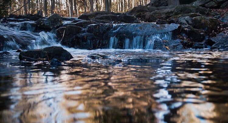 SCENIC VIEW OF WATER IN WINTER