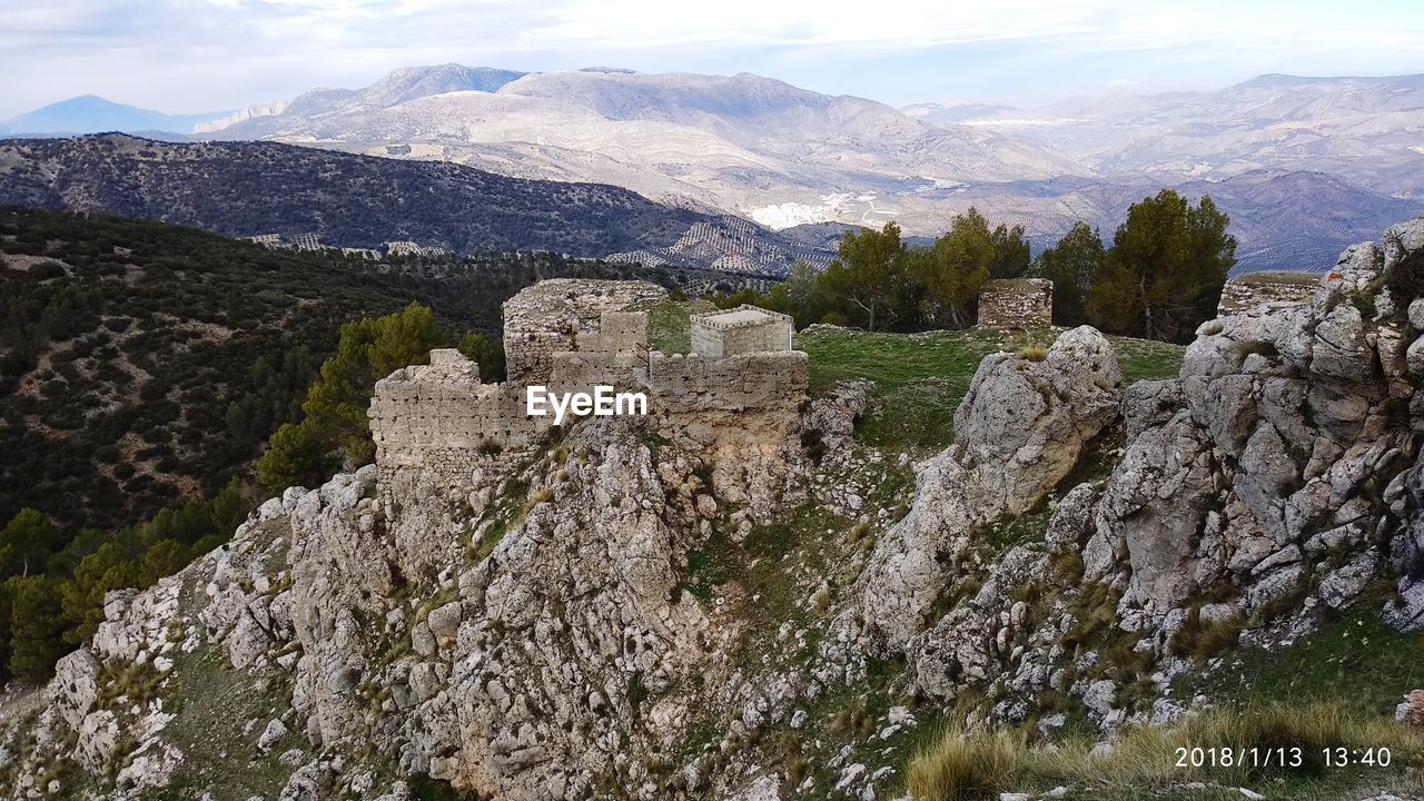 PANORAMIC VIEW OF LANDSCAPE AGAINST SKY