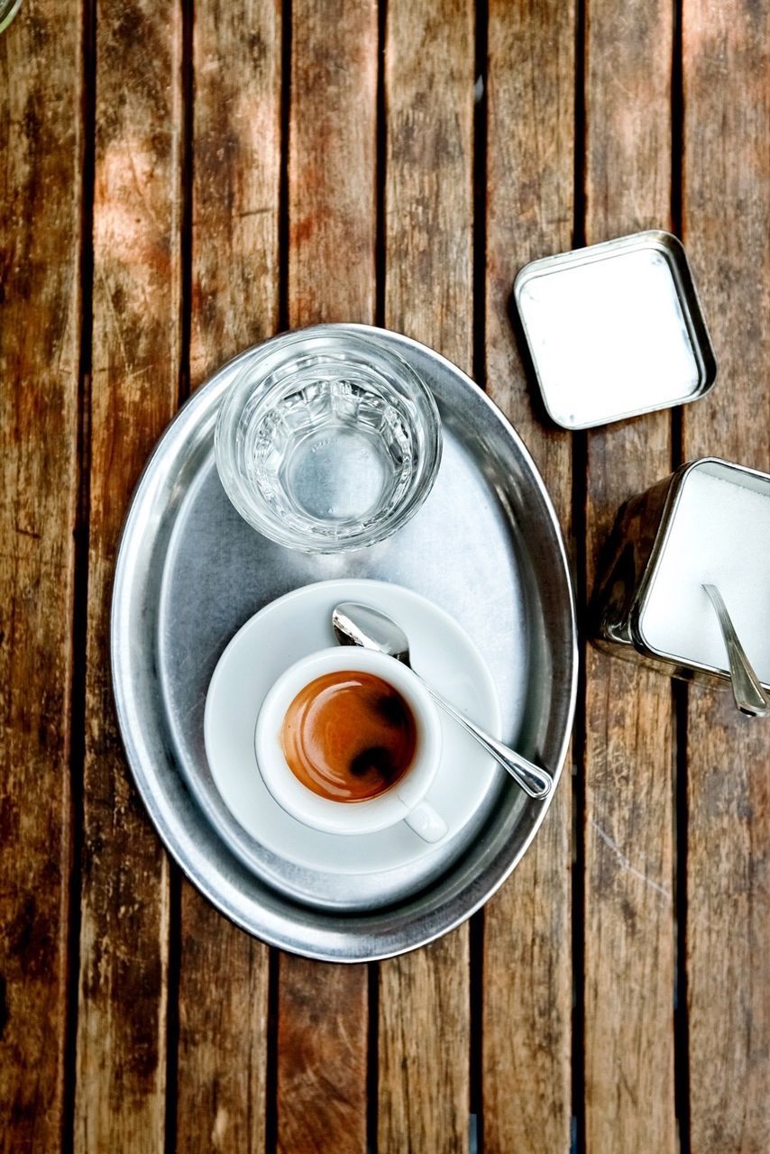 DIRECTLY ABOVE VIEW OF COFFEE ON TABLE