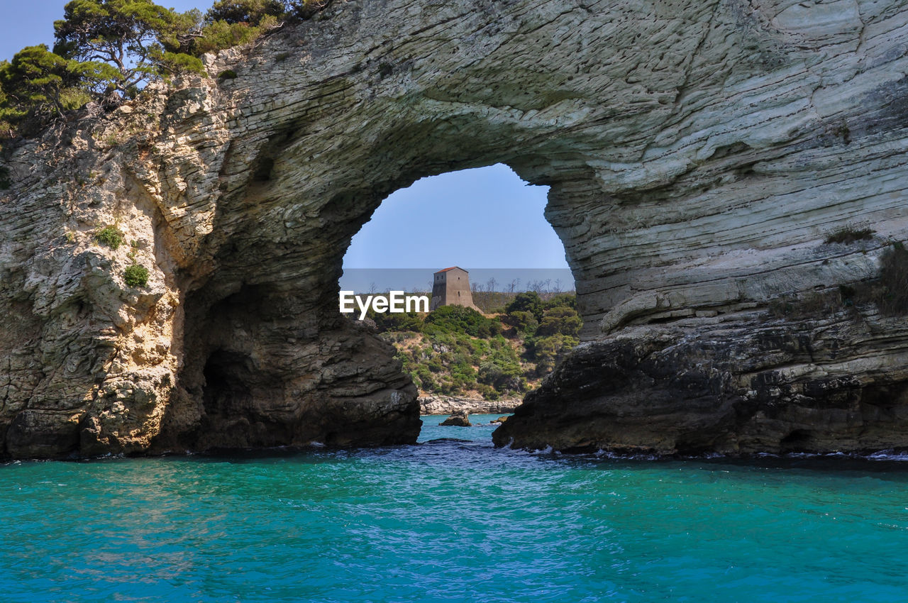 ROCK FORMATION BY SEA