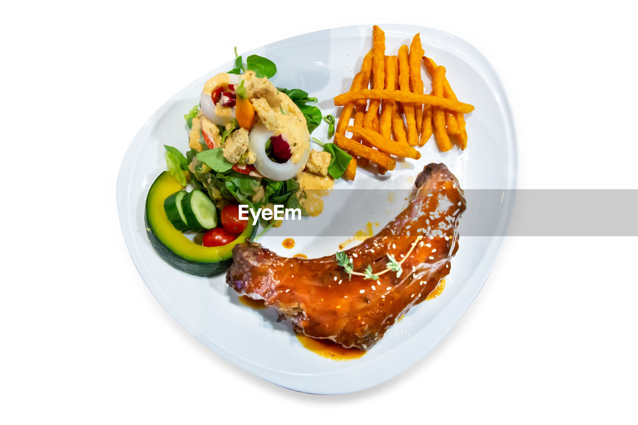 food, food and drink, vegetable, plate, healthy eating, dish, meal, white background, fruit, meat, freshness, cut out, fast food, tomato, wellbeing, cuisine, garnish, lunch, dinner, fried, savory food, produce, serving size, salad, fried food, studio shot, indoors, no people, italian food, restaurant, seafood, chicken
