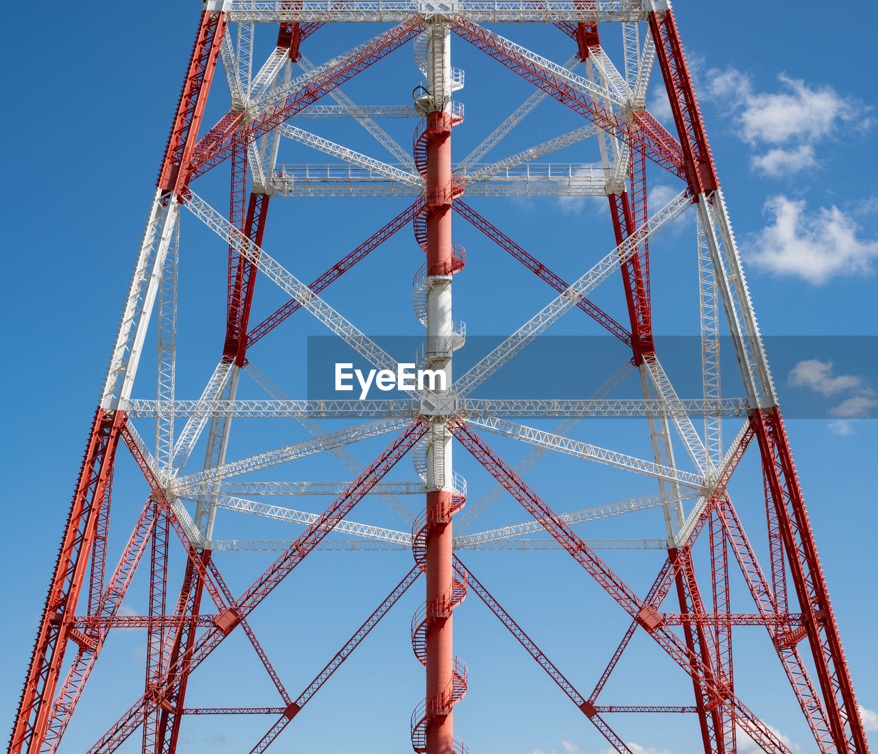 LOW ANGLE VIEW OF TOWER AGAINST CLEAR SKY