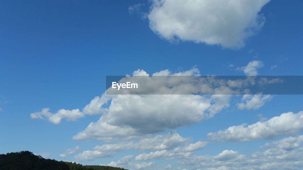 LOW ANGLE VIEW OF CLOUDY SKY