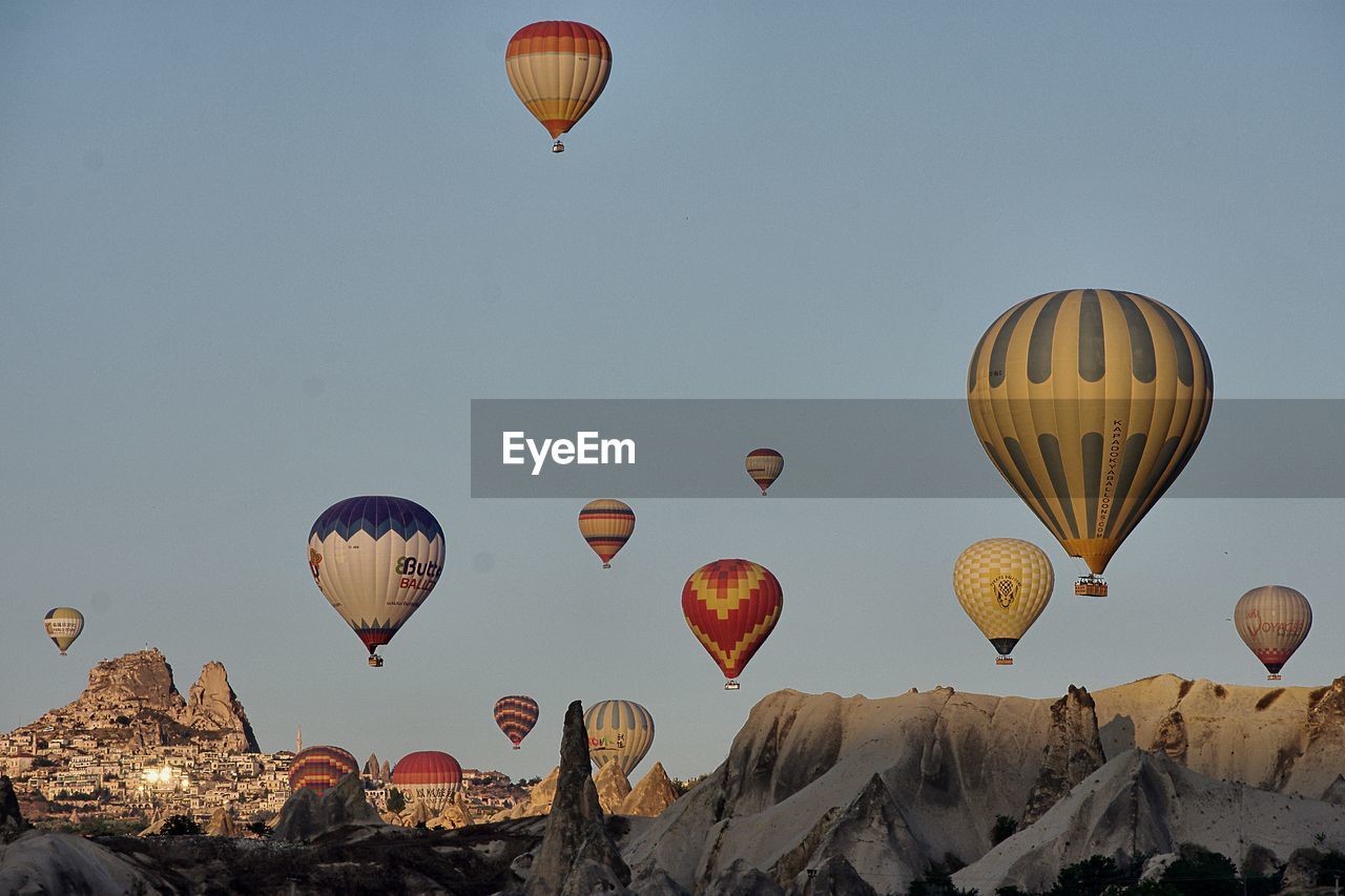 HOT AIR BALLOONS FLYING IN SKY