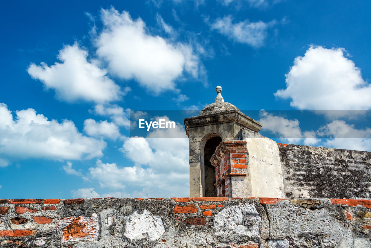 Castillo san felipe de barajas against sky