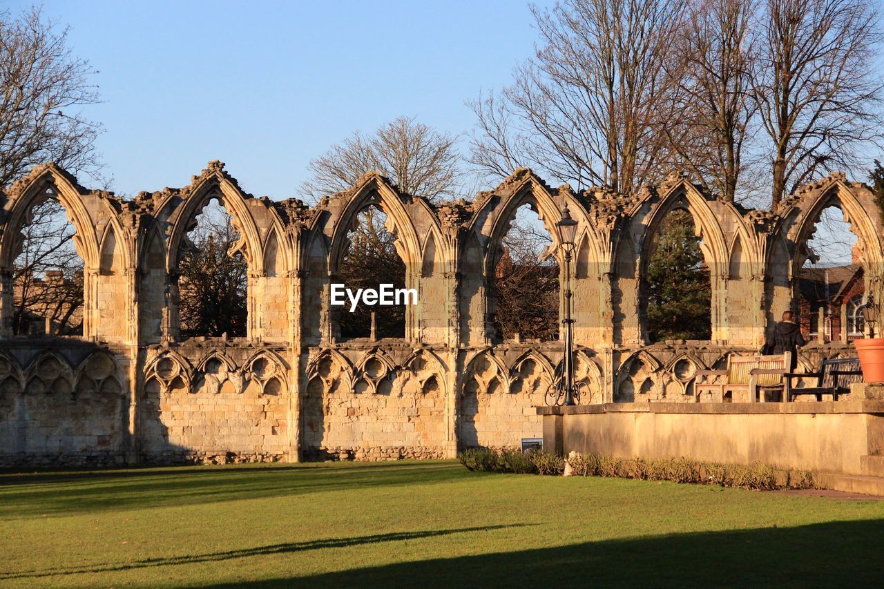 VIEW OF OLD RUINS