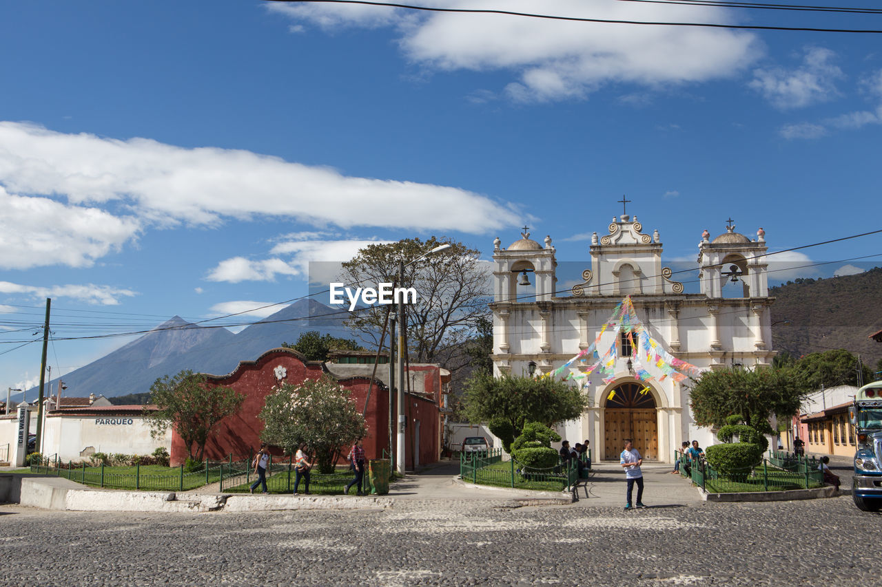 BUILDINGS IN CITY