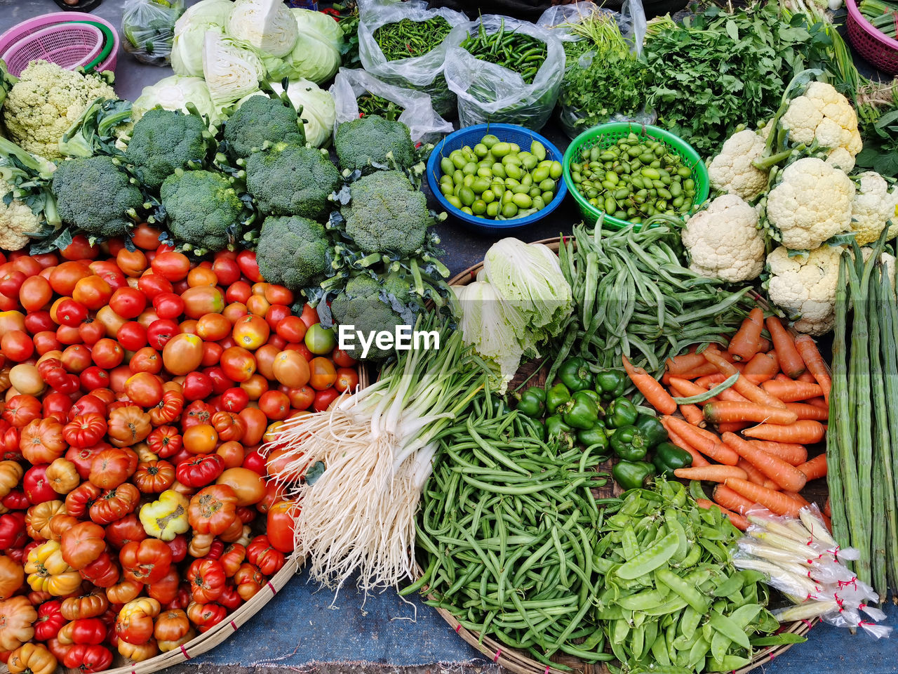 FRESH VEGETABLES IN MARKET STALL