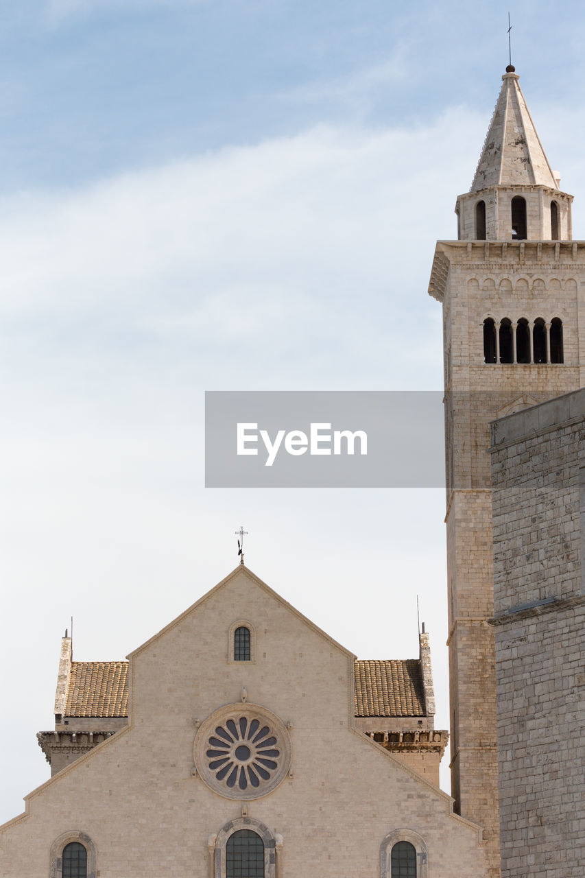 LOW ANGLE VIEW OF CHURCH AGAINST SKY