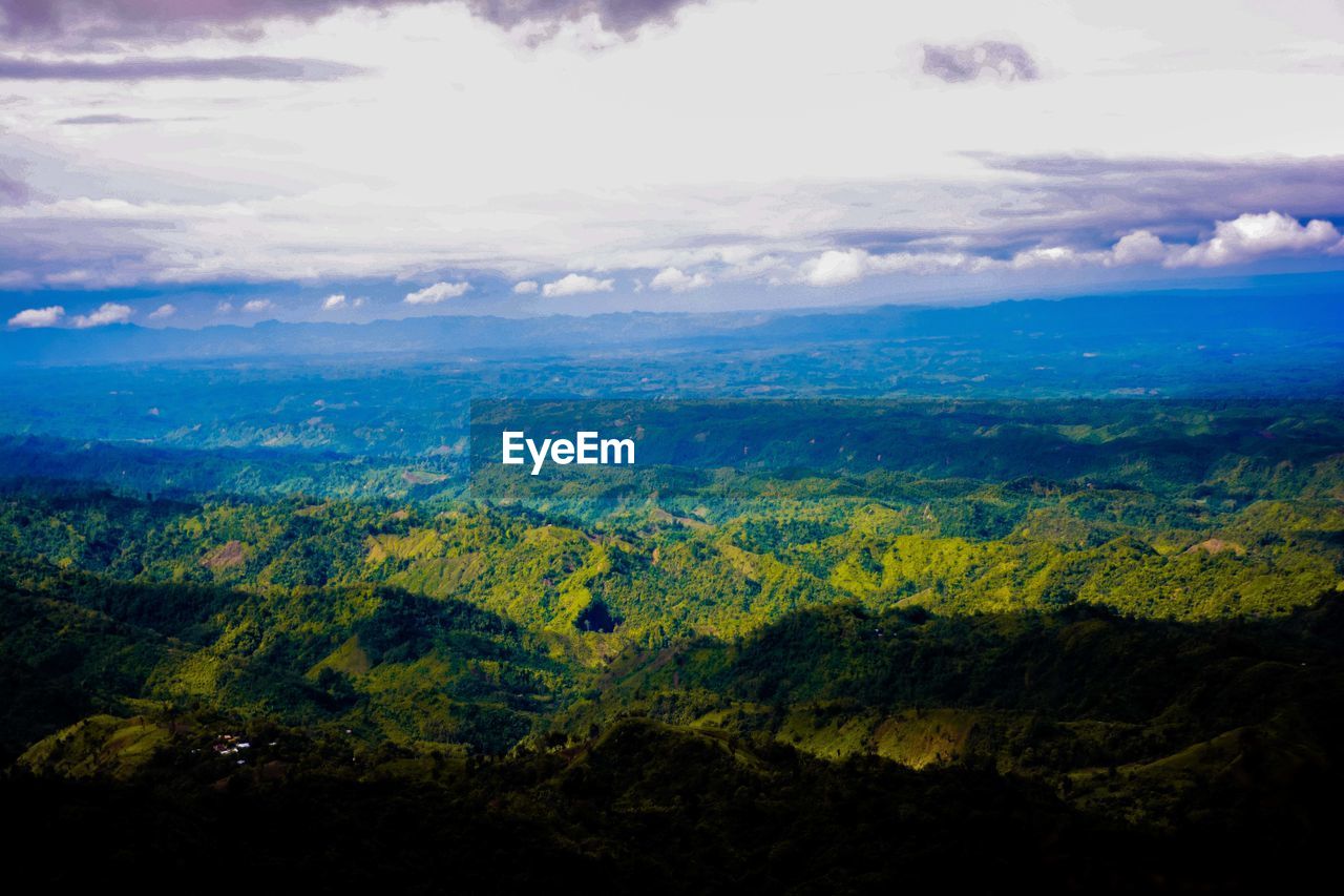 IDYLLIC SHOT OF LANDSCAPE AGAINST SKY