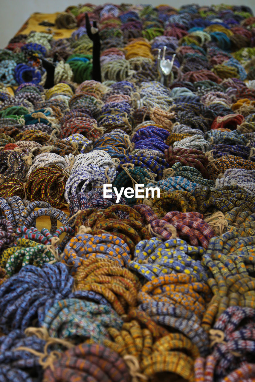 Multi colored ropes for sale in market