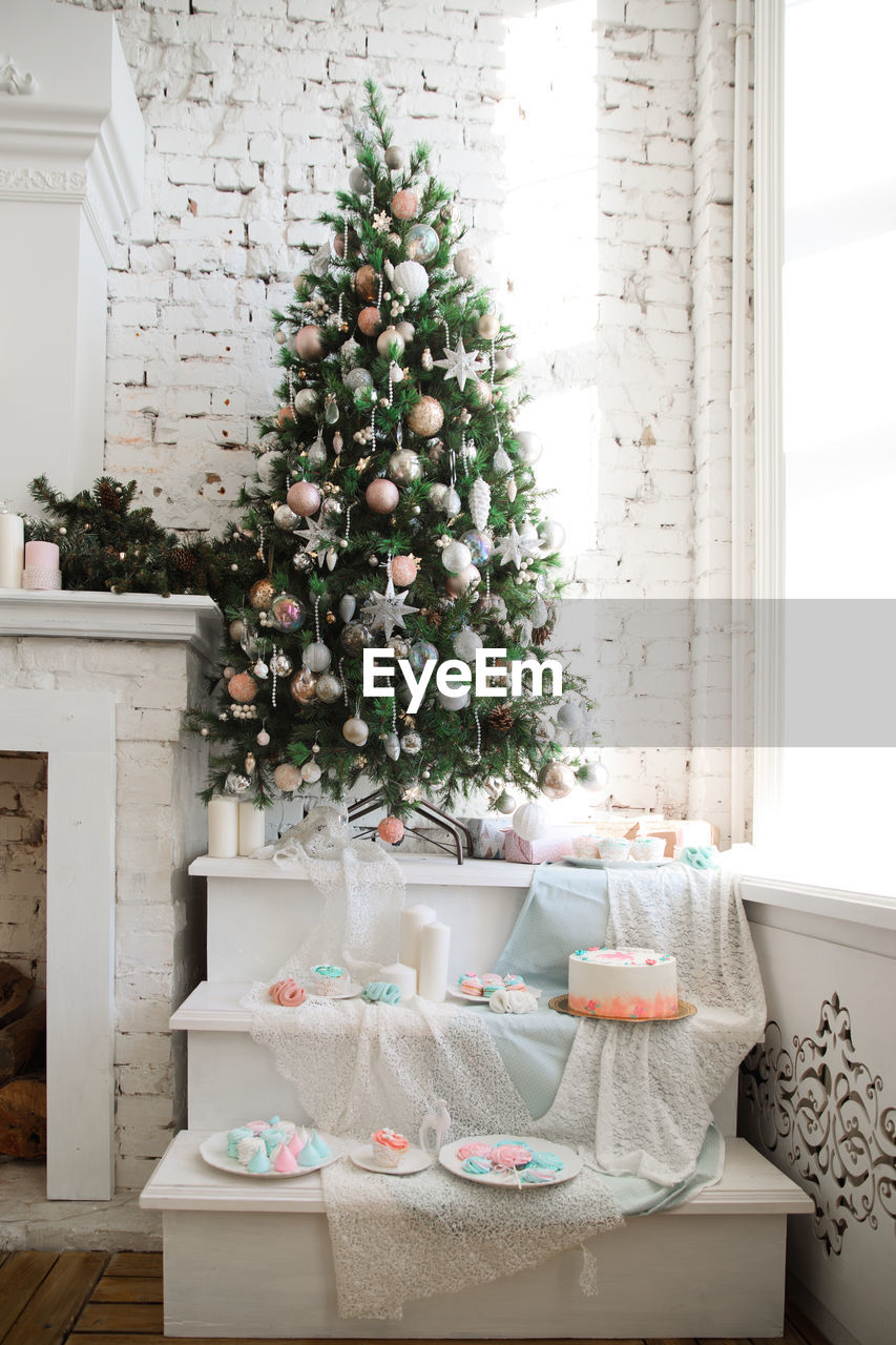 CHRISTMAS TREE ON TABLE