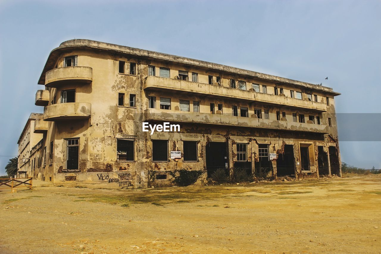 VIEW OF OLD RUIN BUILDING