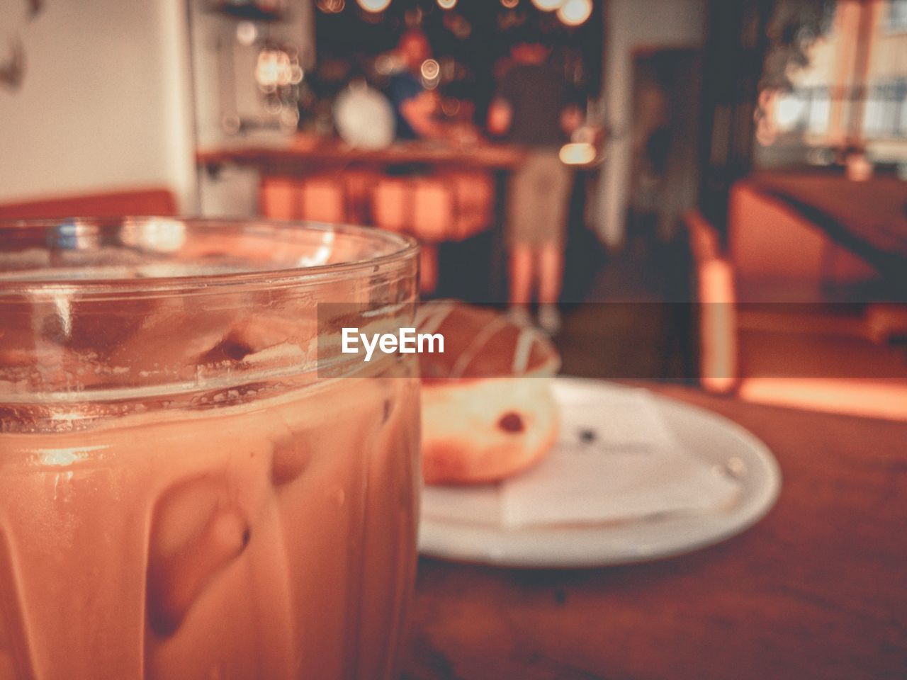 CLOSE-UP OF DRINK ON TABLE