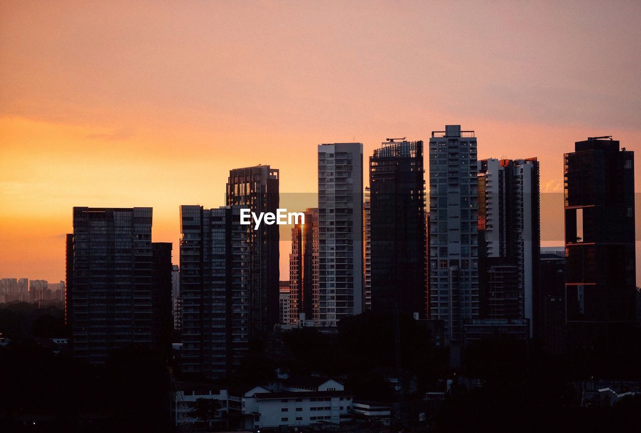 VIEW OF SKYSCRAPERS IN CITY