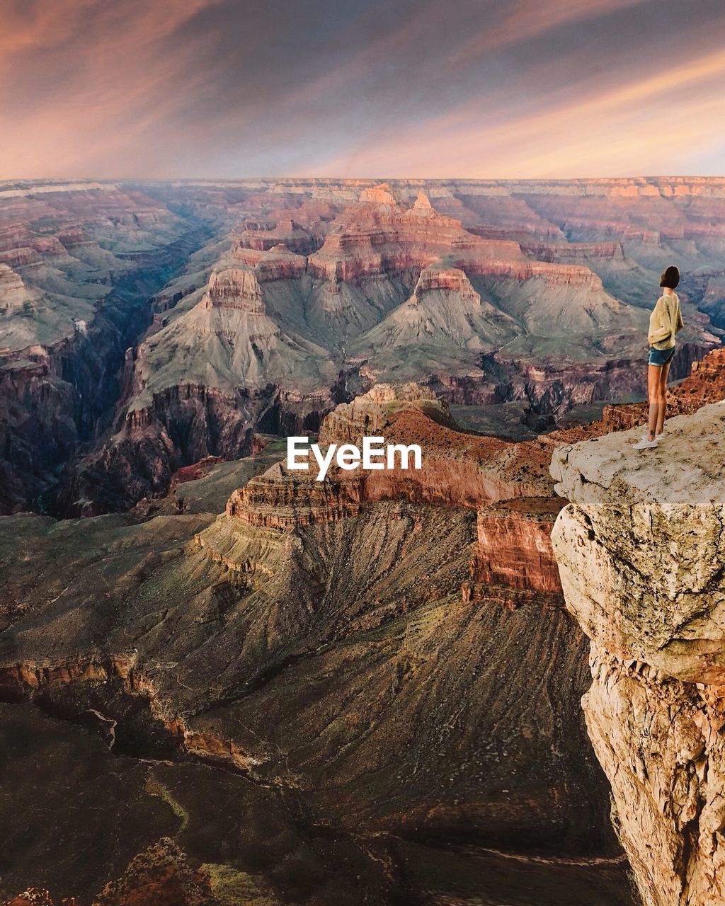 SCENIC VIEW OF ROCK FORMATIONS