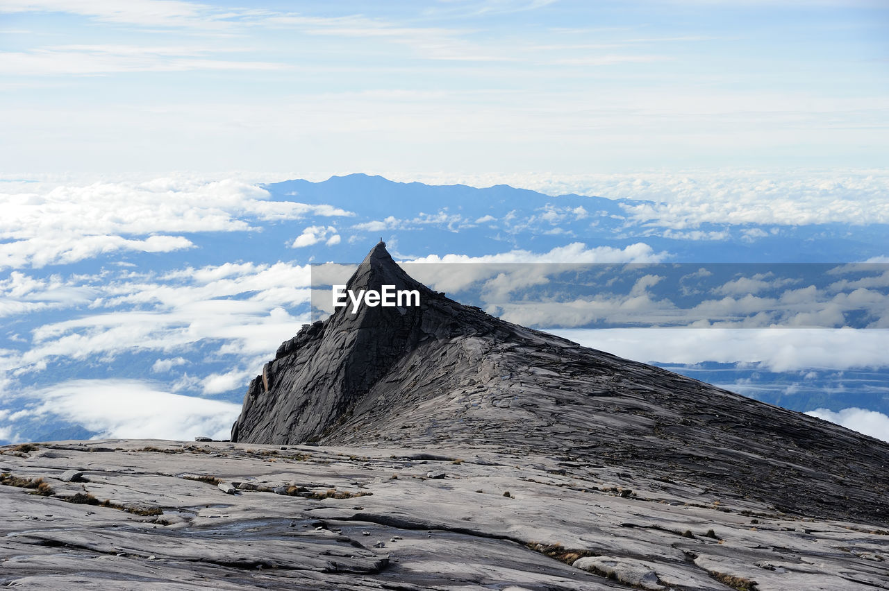 LOW ANGLE VIEW OF MAJESTIC MOUNTAIN AGAINST SKY