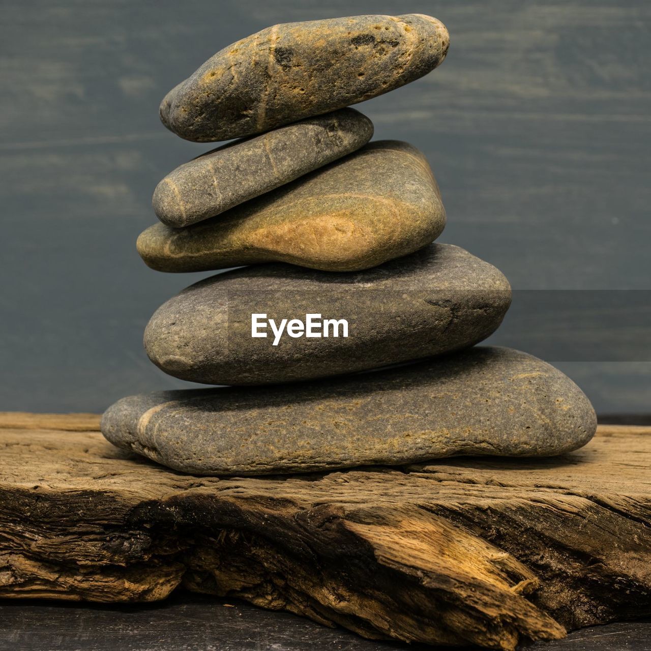 CLOSE-UP OF STACK OF STONES