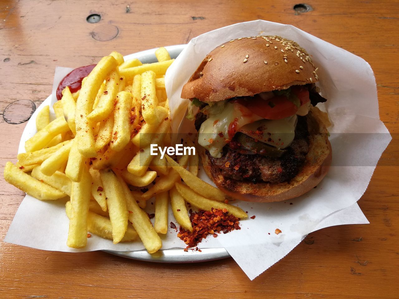 Bürger with french fries