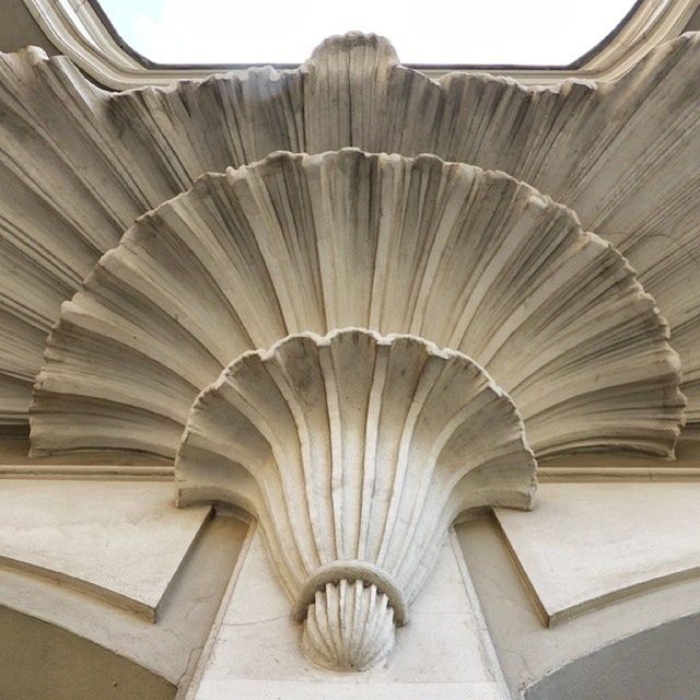 LOW ANGLE VIEW OF CEILING WITH CEILING