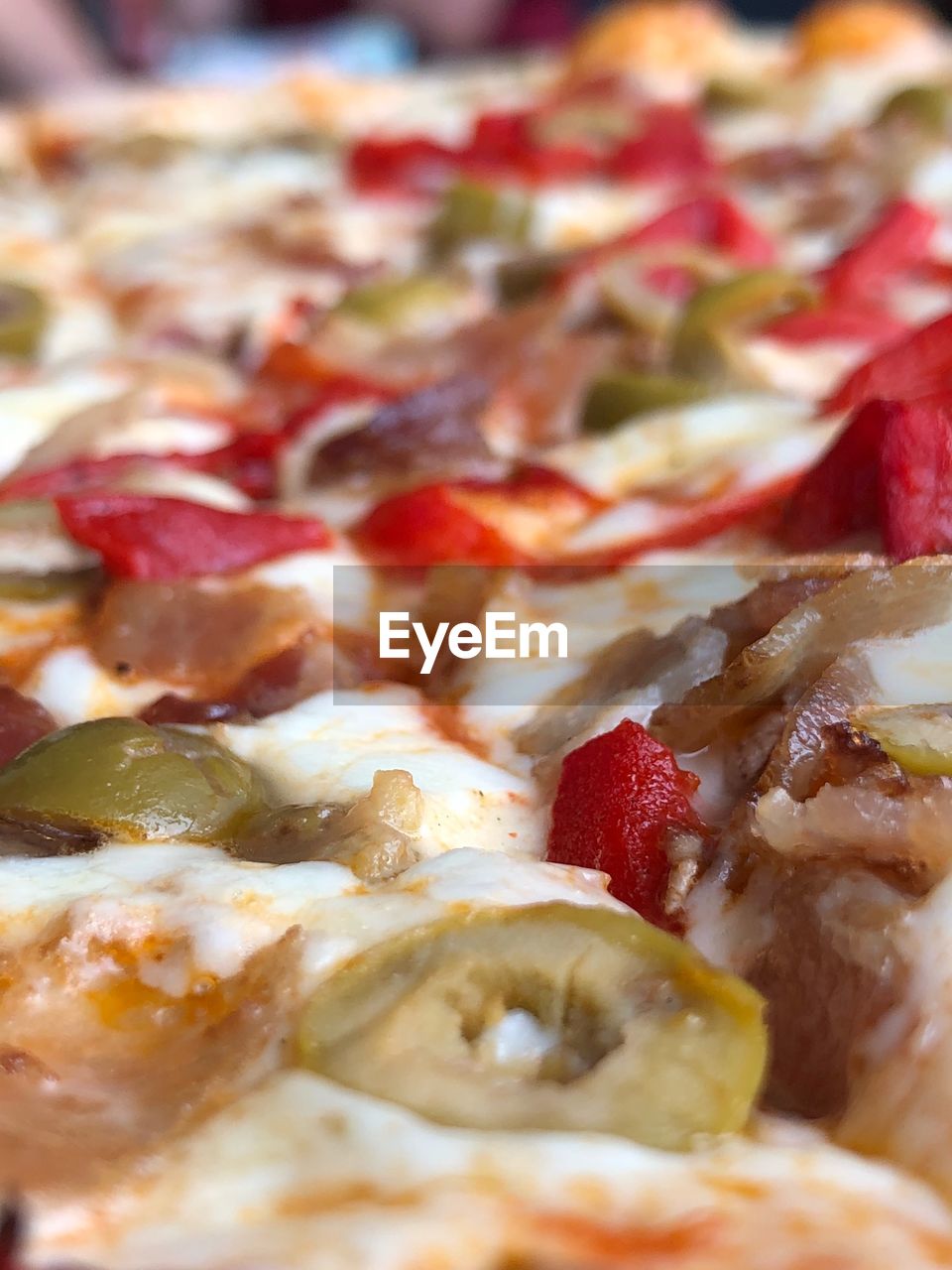 FULL FRAME SHOT OF PIZZA WITH ICE