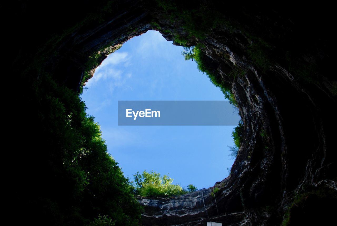 SCENIC VIEW OF WATERFALL