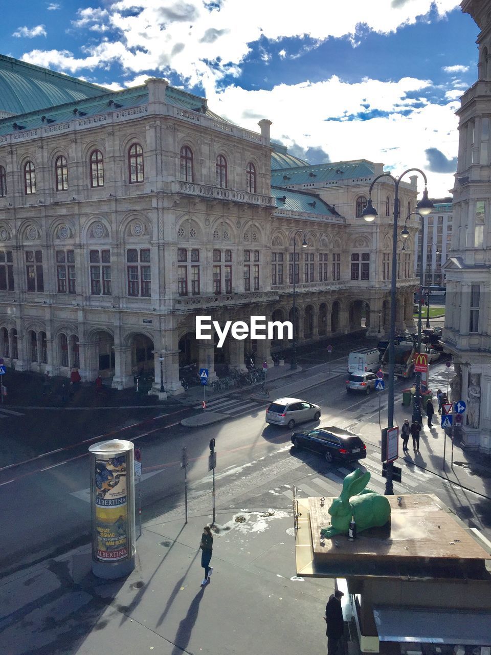 VIEW OF BUILDINGS IN CITY AGAINST SKY