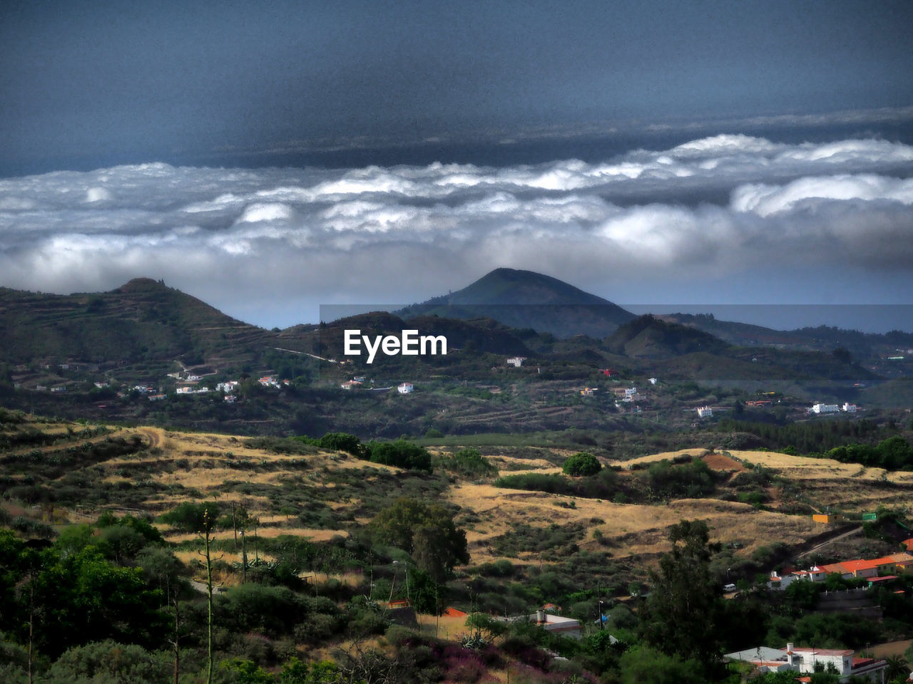 SCENIC VIEW OF MOUNTAINS