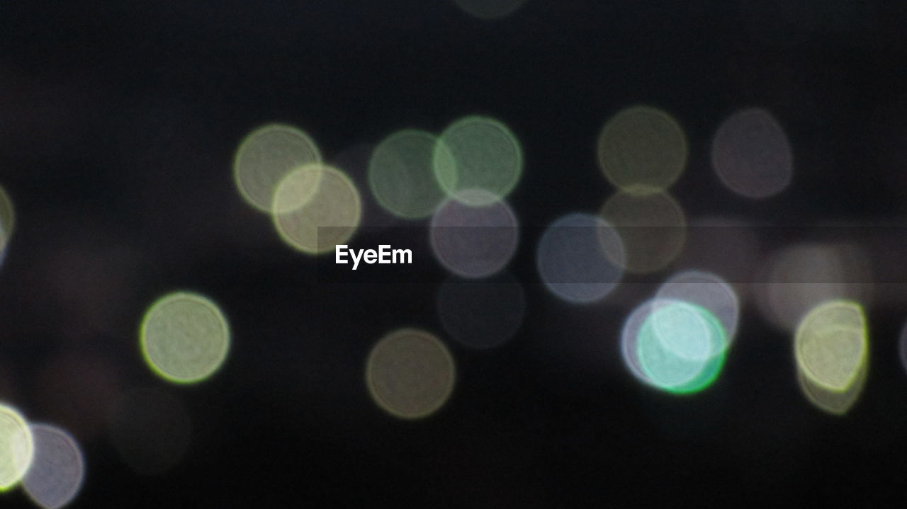 DEFOCUSED LIGHTS AT NIGHT