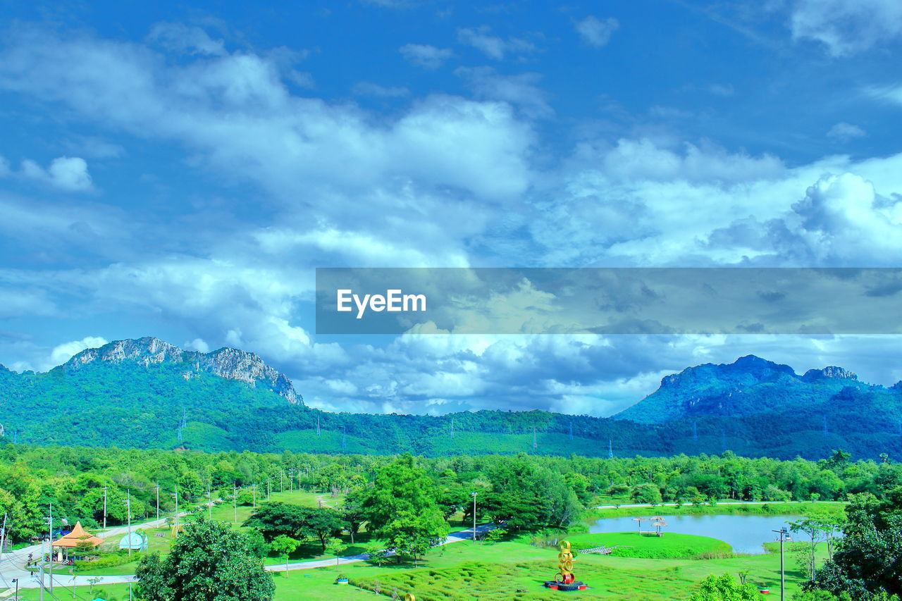 PANORAMIC VIEW OF LANDSCAPE AGAINST SKY