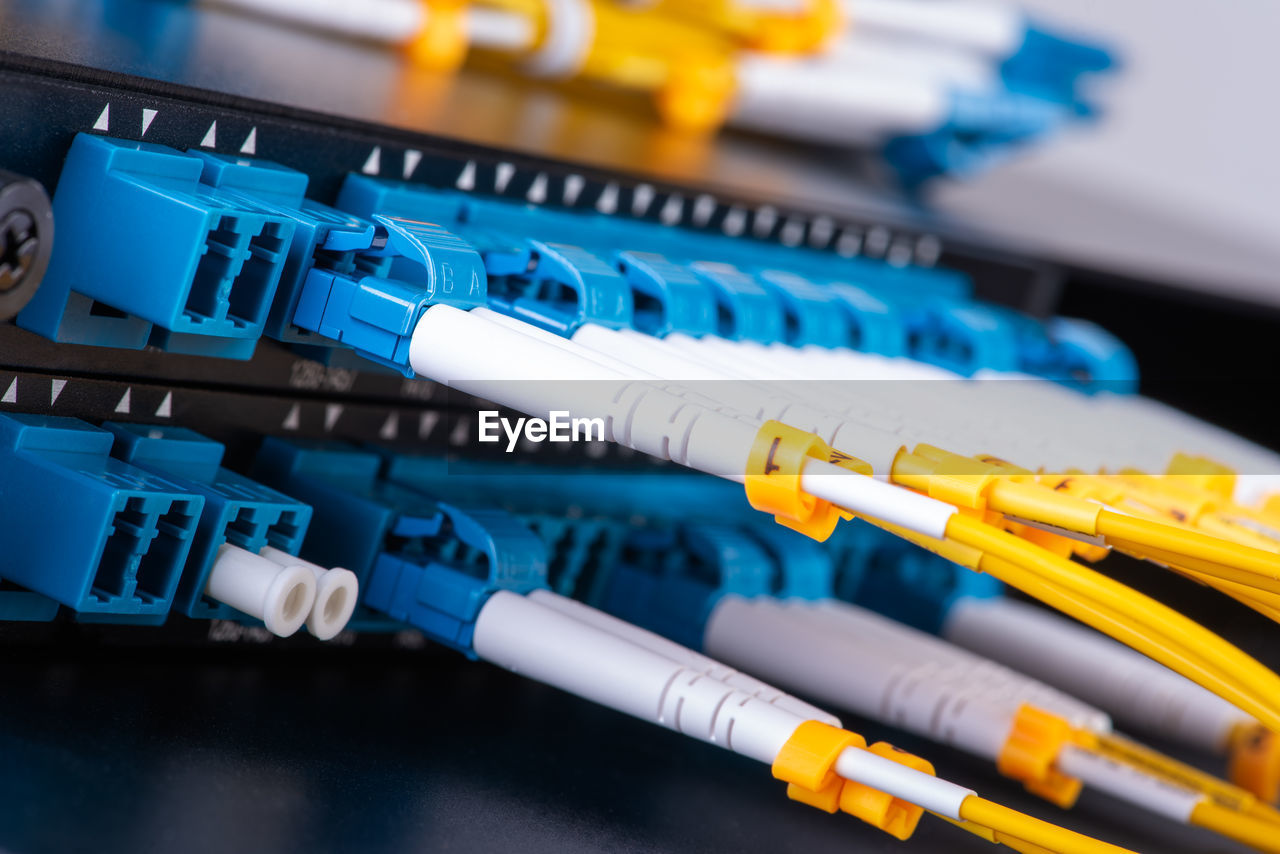 Passive cwdm filter with fiber optic patch cord cables