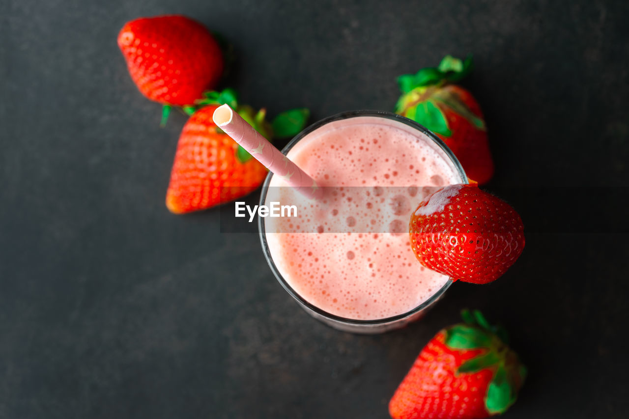 Milkshake with natural strawberries and strawberry chunks