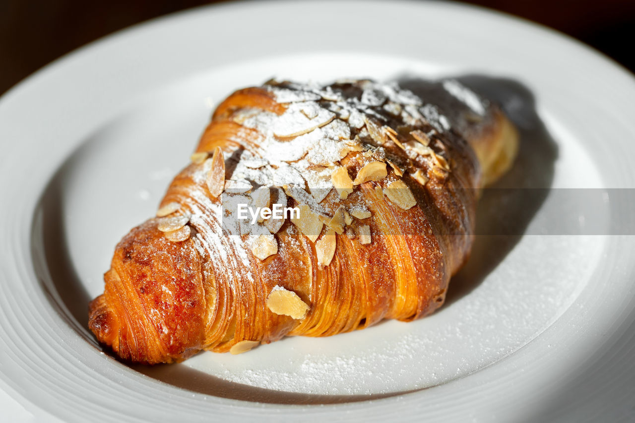 food and drink, food, croissant, plate, dessert, pastry, baked, dish, viennoiserie, french food, produce, freshness, no people, close-up, indoors, sweet food, fast food, breakfast, cuisine, meal, still life, healthy eating