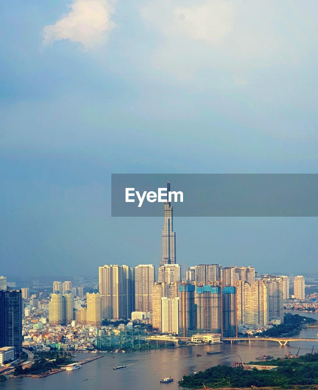 BUILDINGS AGAINST SKY IN CITY