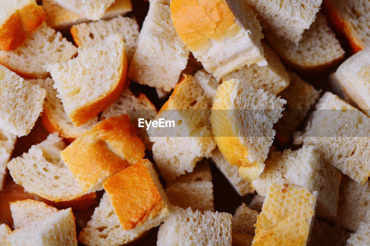 FULL FRAME SHOT OF BREAD WITH COOKIES