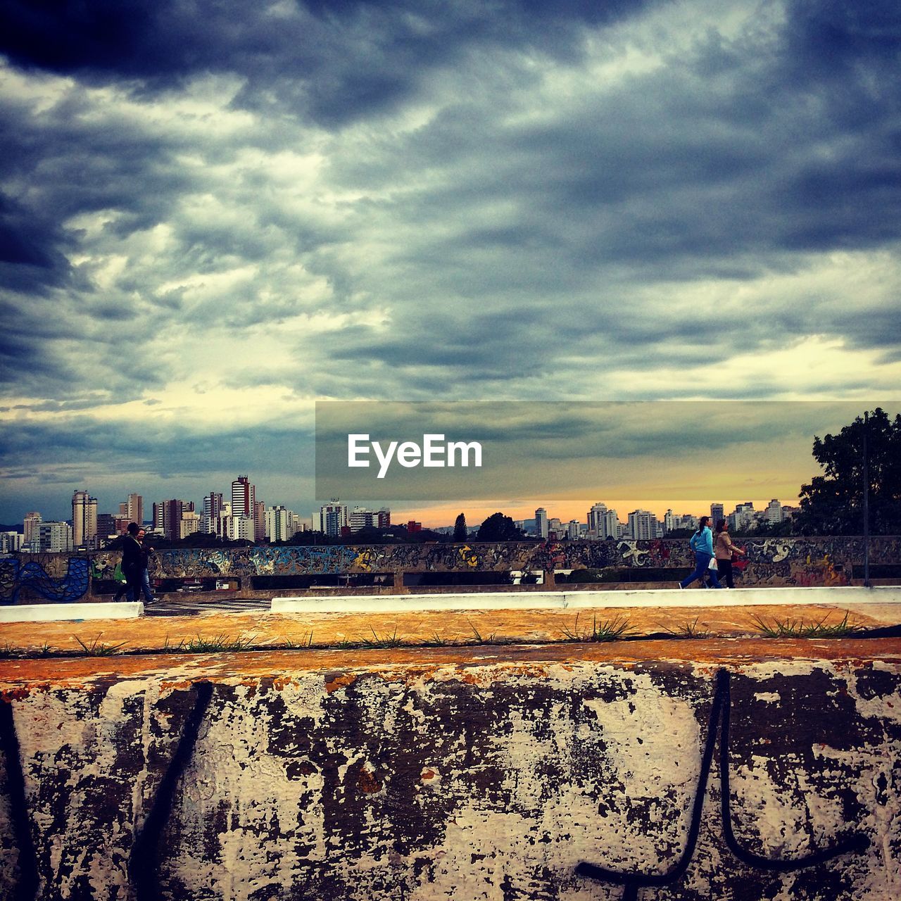 VIEW OF RIVER AGAINST CLOUDY SKY